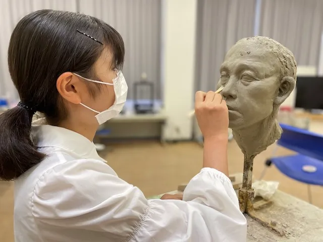 フィジカル - 彫刻作品